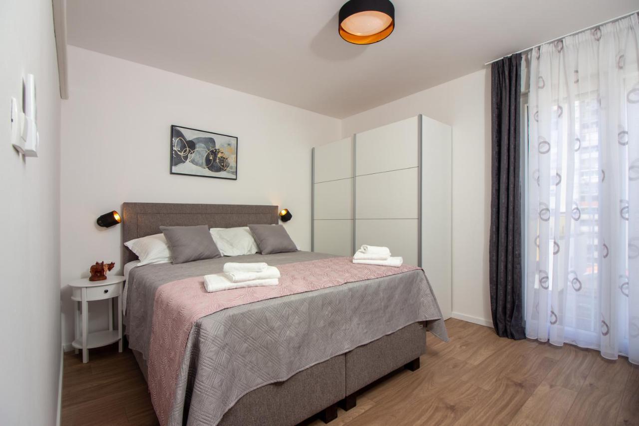 Bura2 , With Private Parking In The Garage Apartment Split Exterior photo